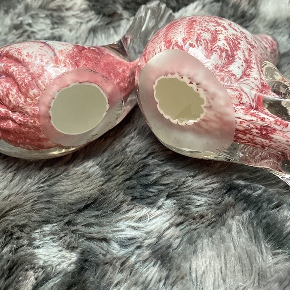 Two Glass Art red Birds with black beaks - Picture 3 of 16